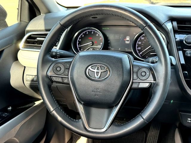 Used 2018 Toyota Camry XLE image 26
