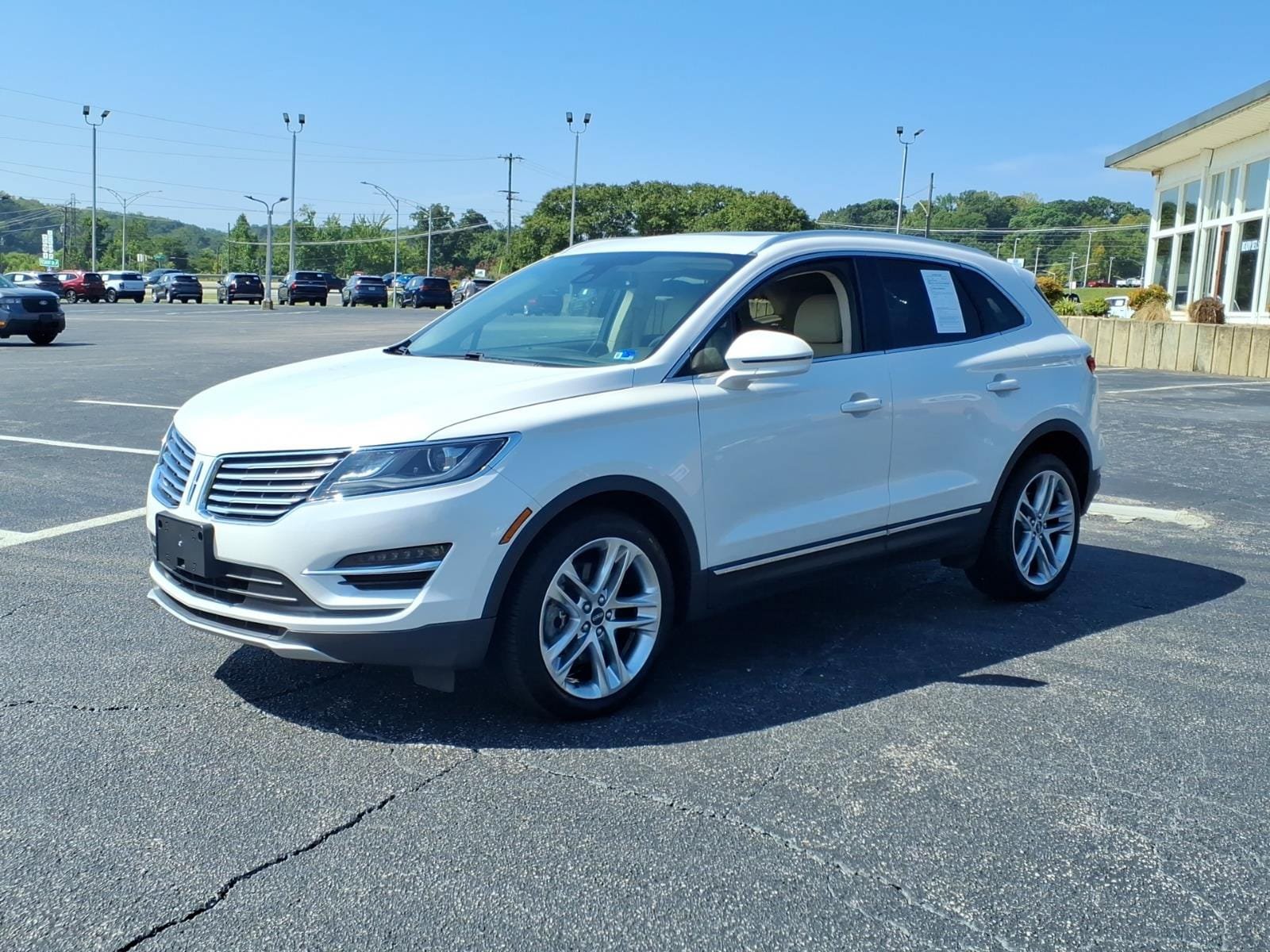 Used 2017 Lincoln MKC Reserve w/ Lincoln MKC Climate Package AWD/4WD image 4