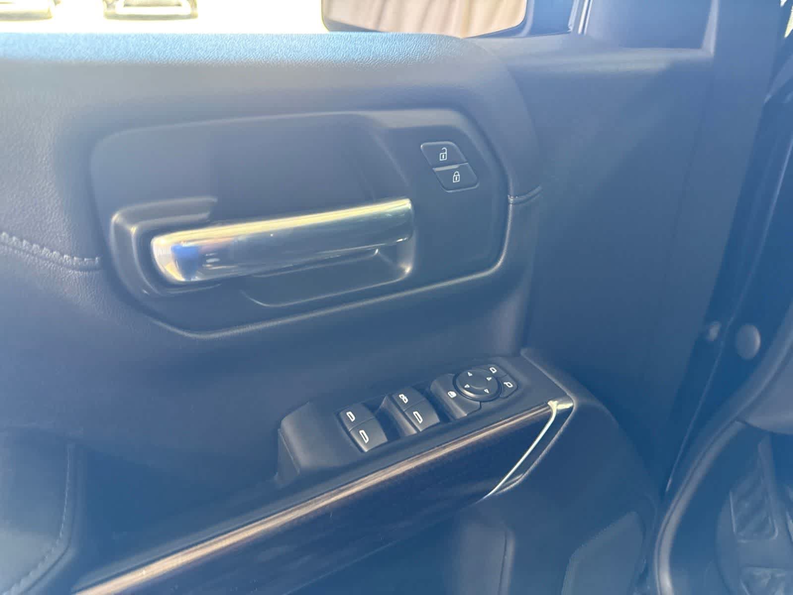 Used 2021 Chevrolet Silverado 1500 LT AWD/4WD image 18
