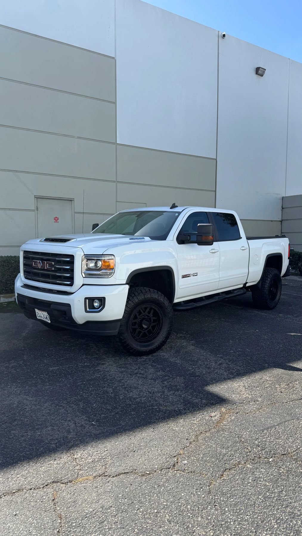 Used 2019 GMC Sierra 2500 SLT w/ Duramax Plus Package image 4