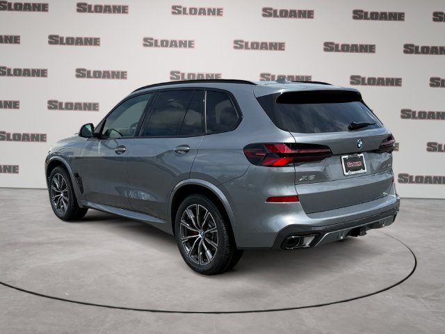 New 2026 BMW X5 xDrive40i w/ M Sport Package AWD/4WD image 3