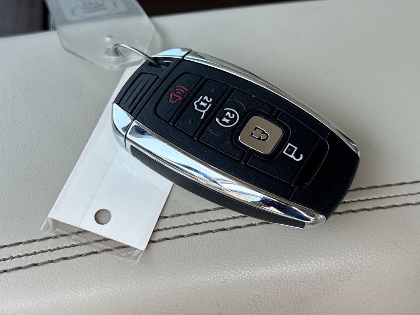 Used 2018 Lincoln Navigator Reserve w/ Technology Package AWD/4WD image 42