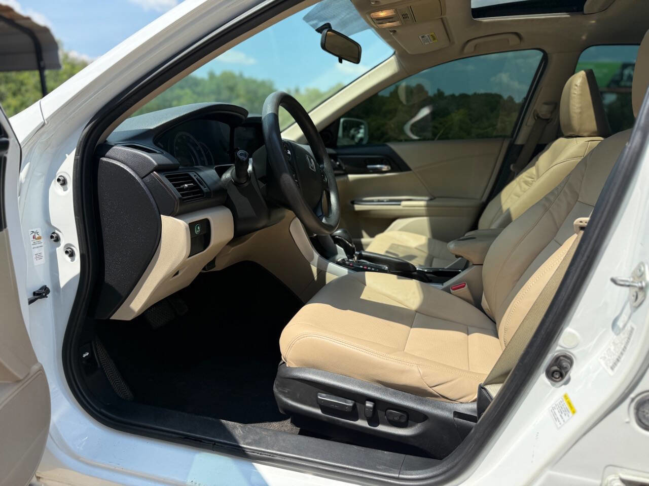 Used 2015 Honda Accord EX image 15