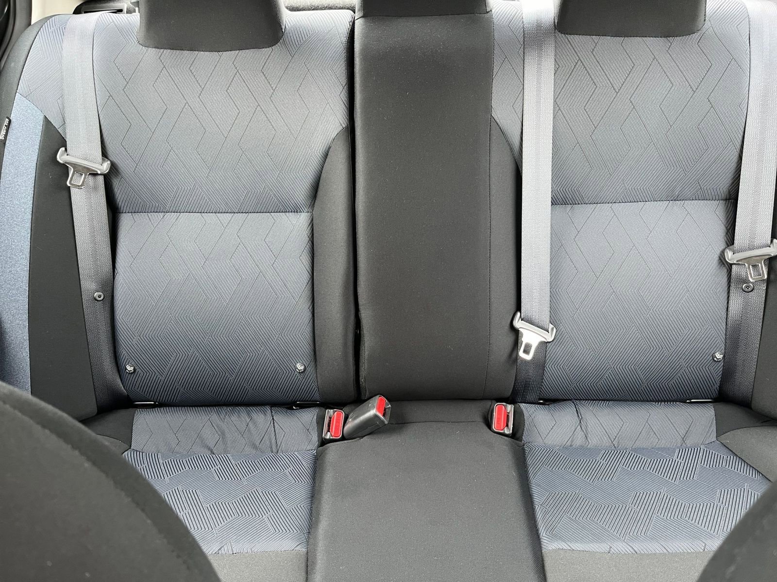 Used 2025 Nissan Versa SV image 35