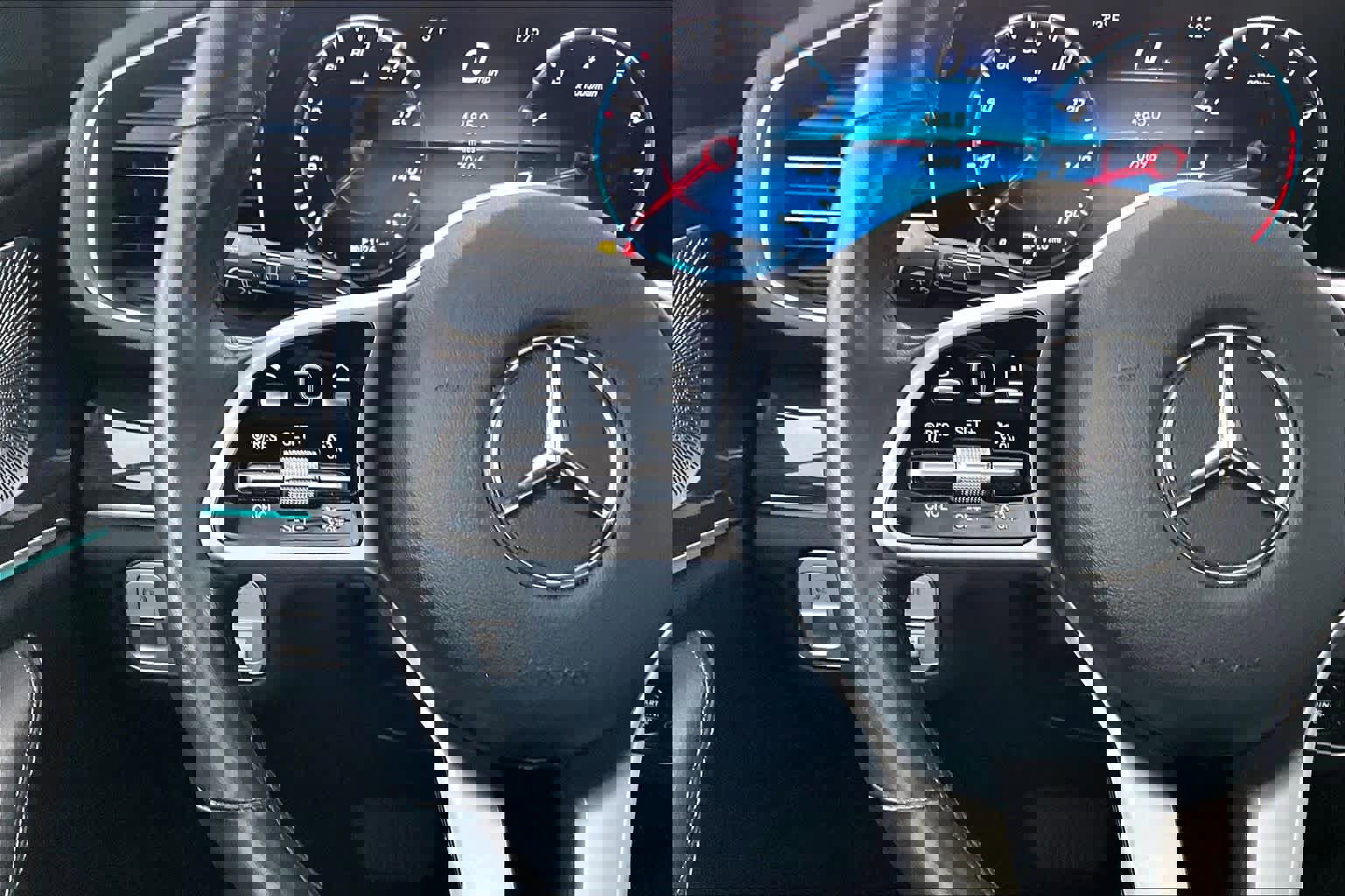 Certified 2020 Mercedes-Benz GLE 350 4MATIC image 23