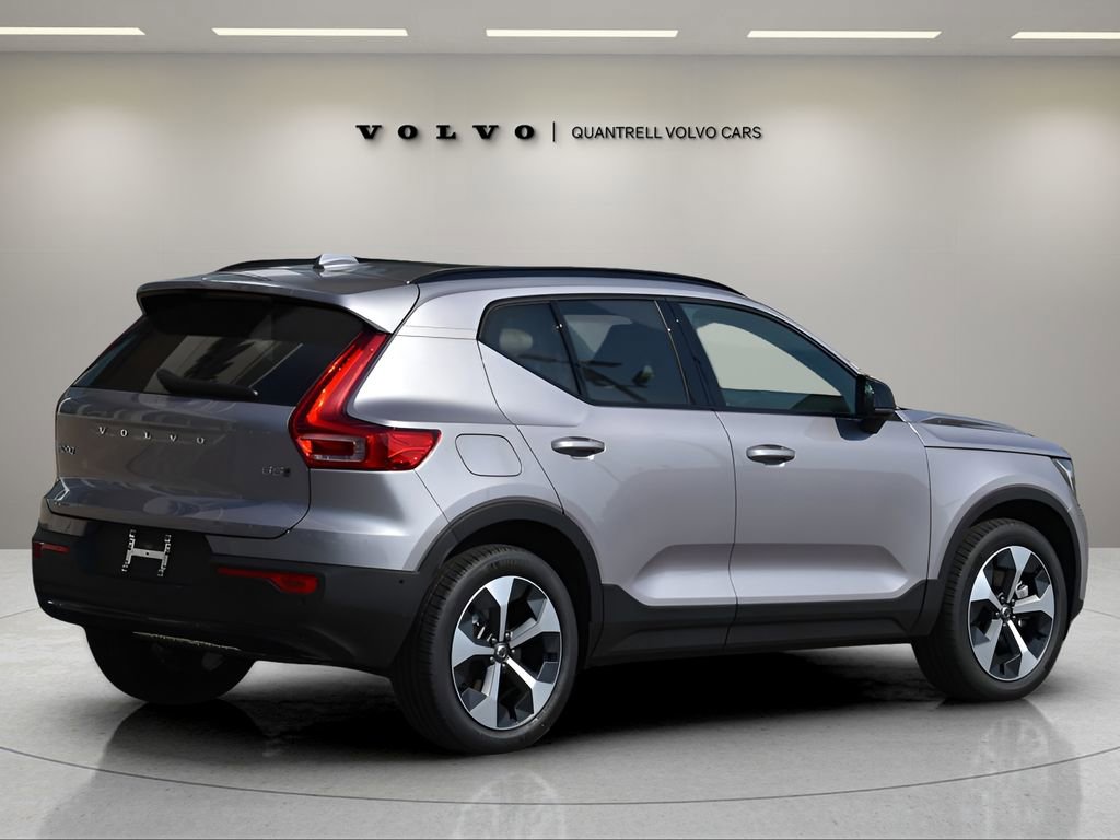 Certified 2026 Volvo XC40 B5 Plus w/ Protection Package Premier image 4