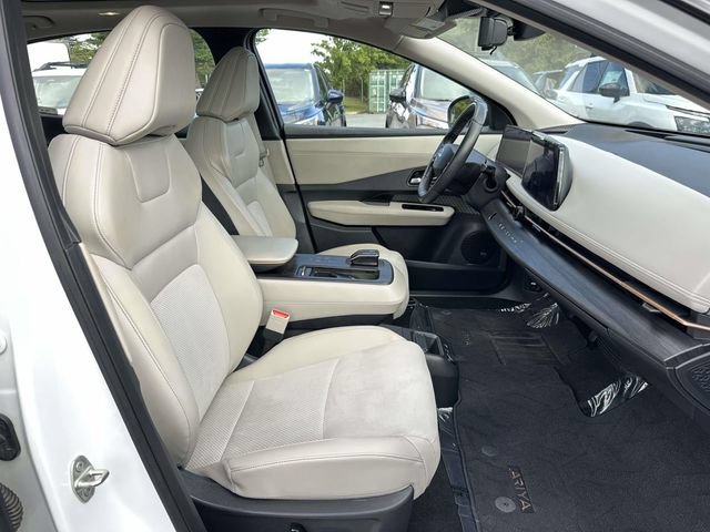 Used 2023 Nissan Ariya FWD image 9