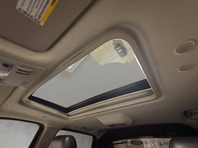 Used 2011 Cadillac Escalade EXT Luxury image 21