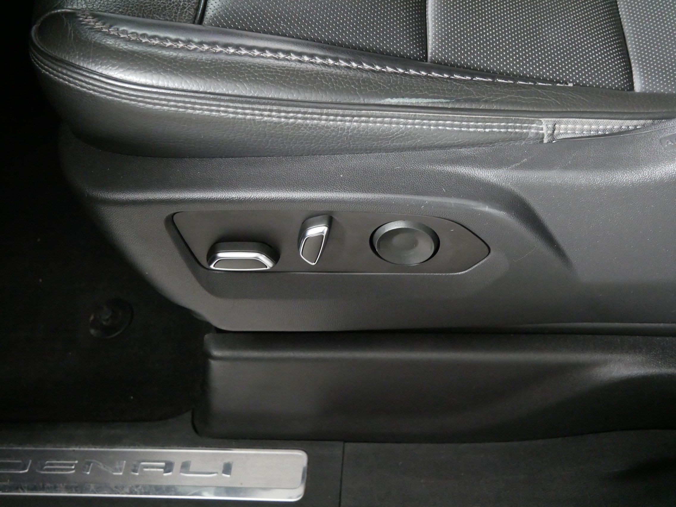 Used 2022 GMC Sierra 1500 Denali AWD/4WD image 20