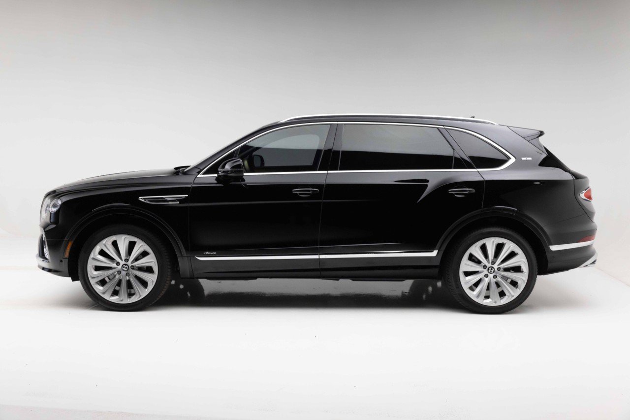Used 2023 Bentley Bentayga Extended Wheelbase AWD/4WD image 13