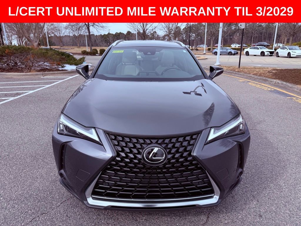 Certified 2023 Lexus UX 250h 250h SUNROOF/CARPLAY/NEW TIRES image 2