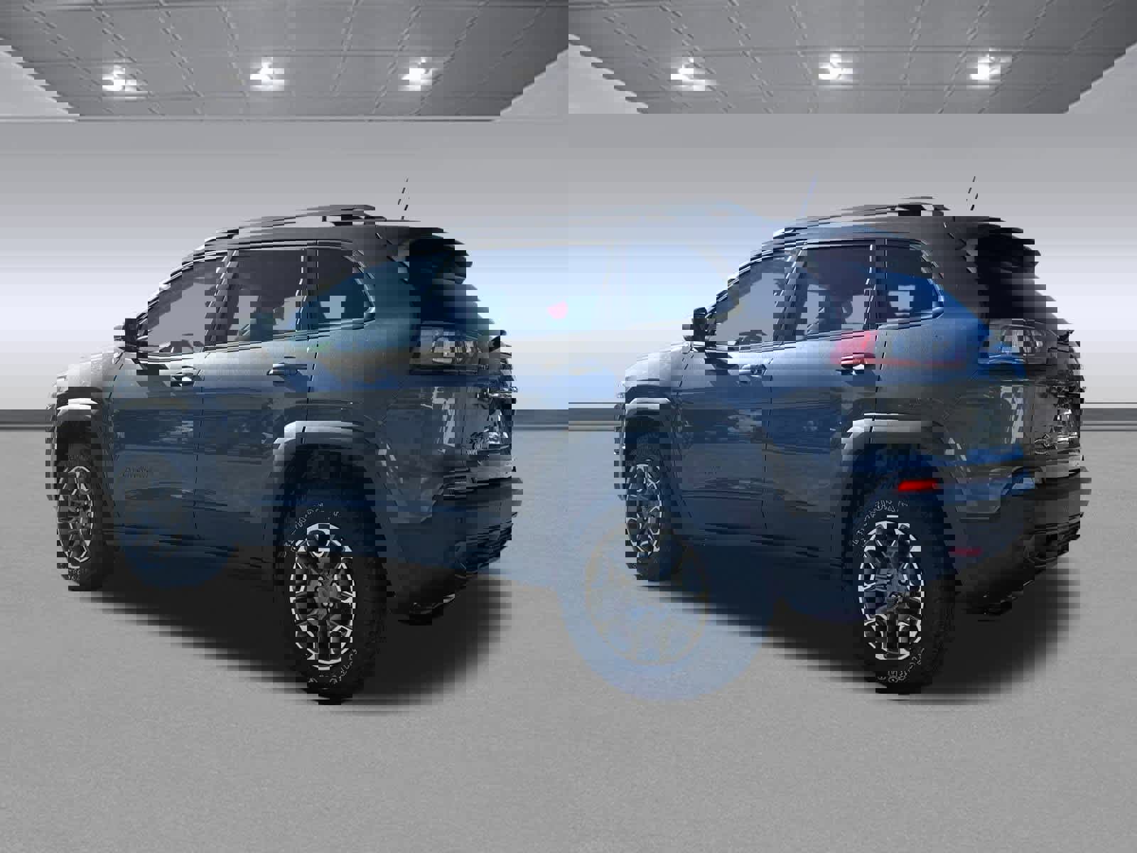 Used 2020 Jeep Cherokee Trailhawk image 5
