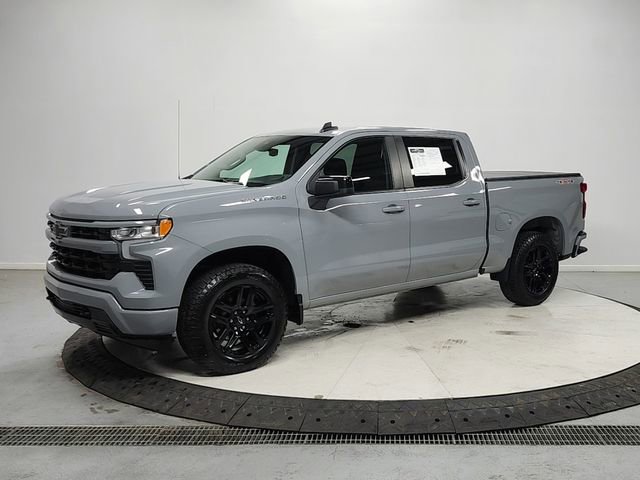 Used 2024 Chevrolet Silverado 1500 RST AWD/4WD image 3