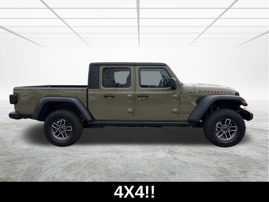 Used 2025 Jeep Gladiator Mojave w/ Convenience Group image 3