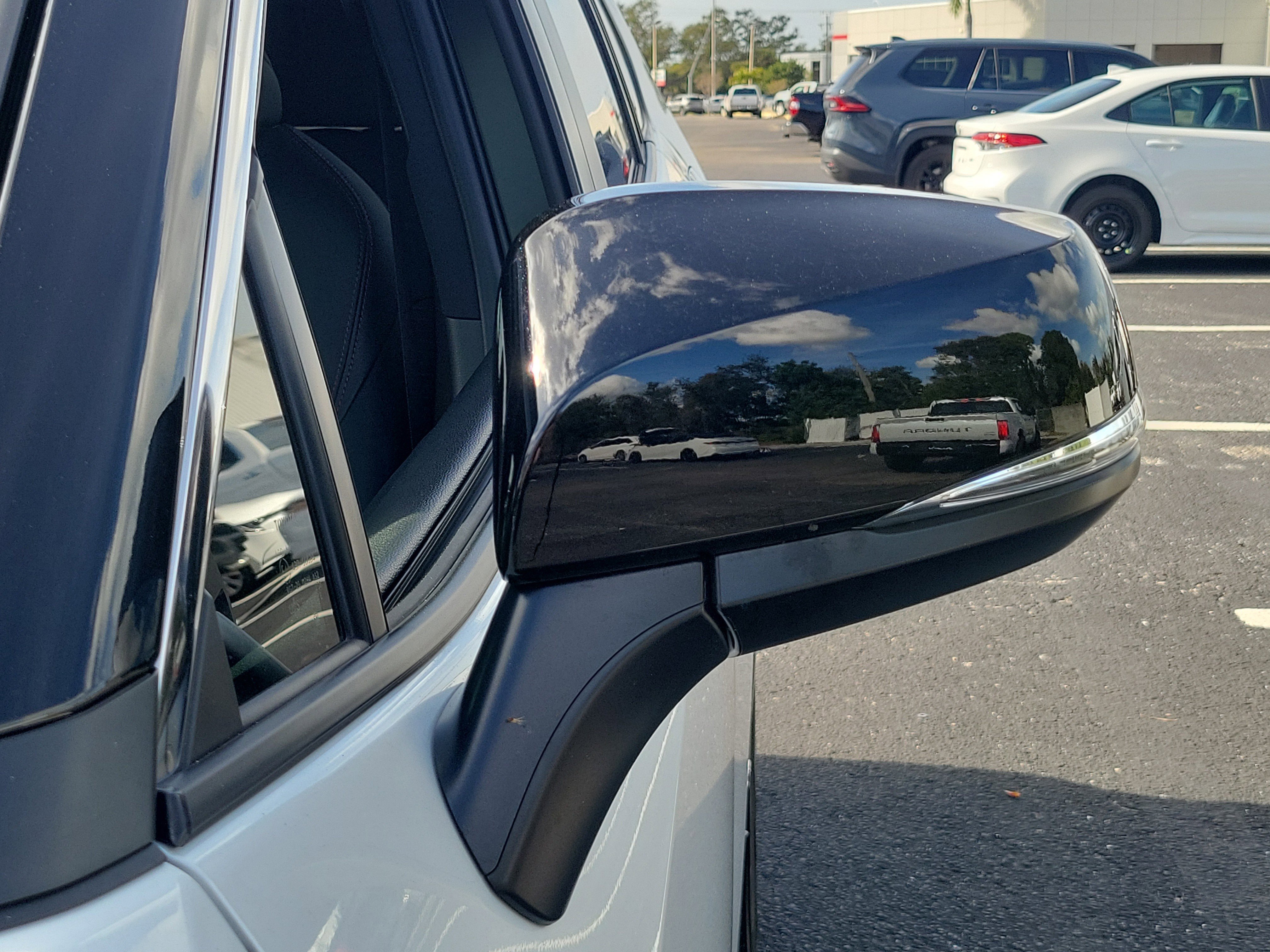 Used 2025 Toyota RAV4 XSE image 11