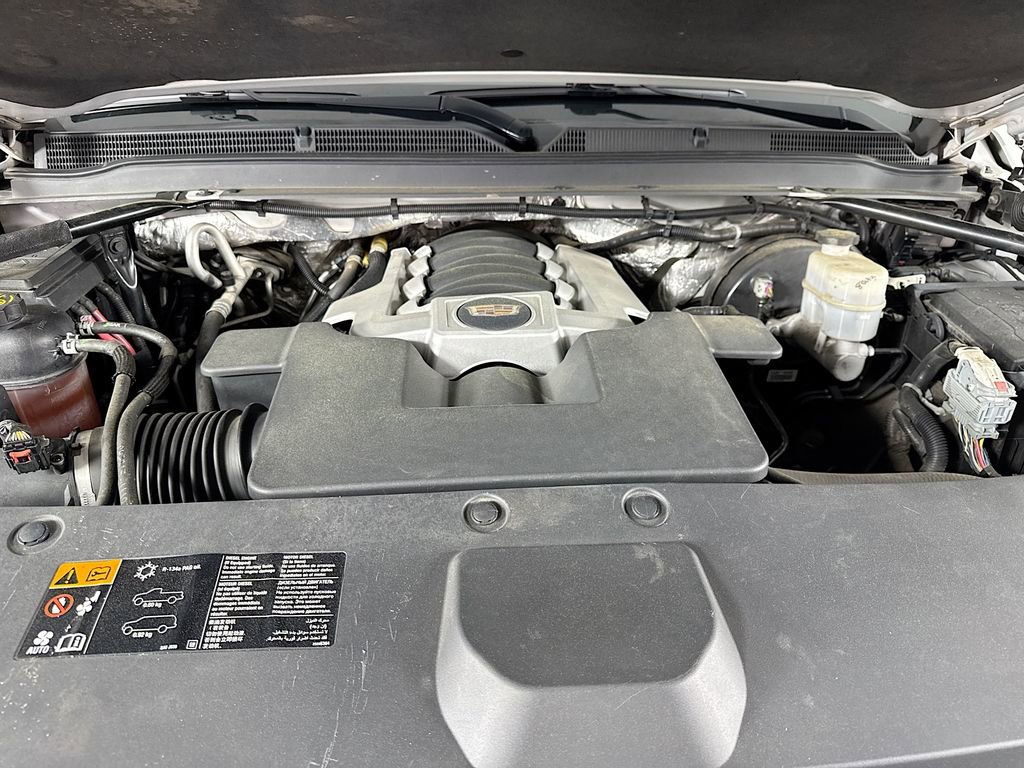 Used 2016 Cadillac Escalade Platinum image 34