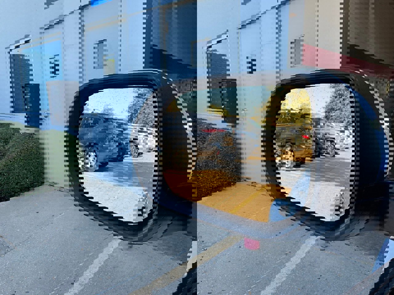 Used 2025 Chevrolet Equinox LT image 18