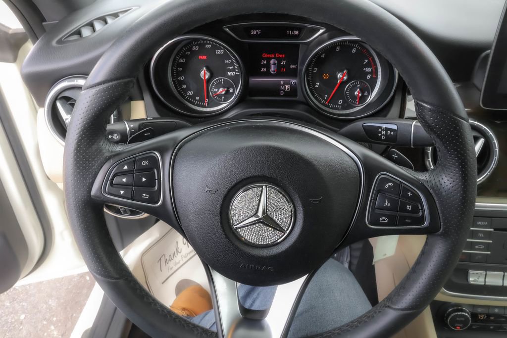 Used 2018 Mercedes-Benz CLA 250 4MATIC image 16