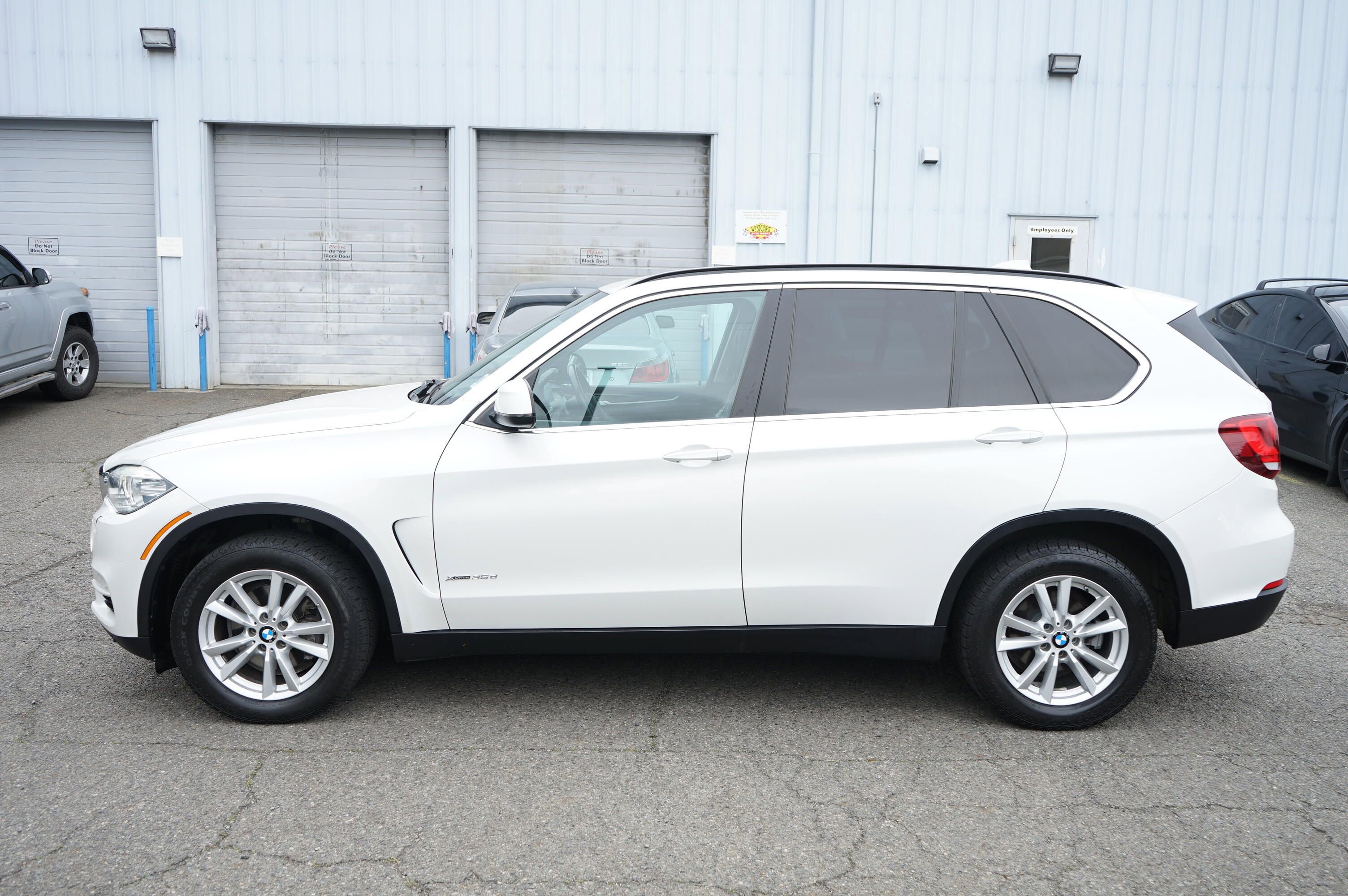Used 2015 BMW X5 xDrive35d AWD/4WD image 2