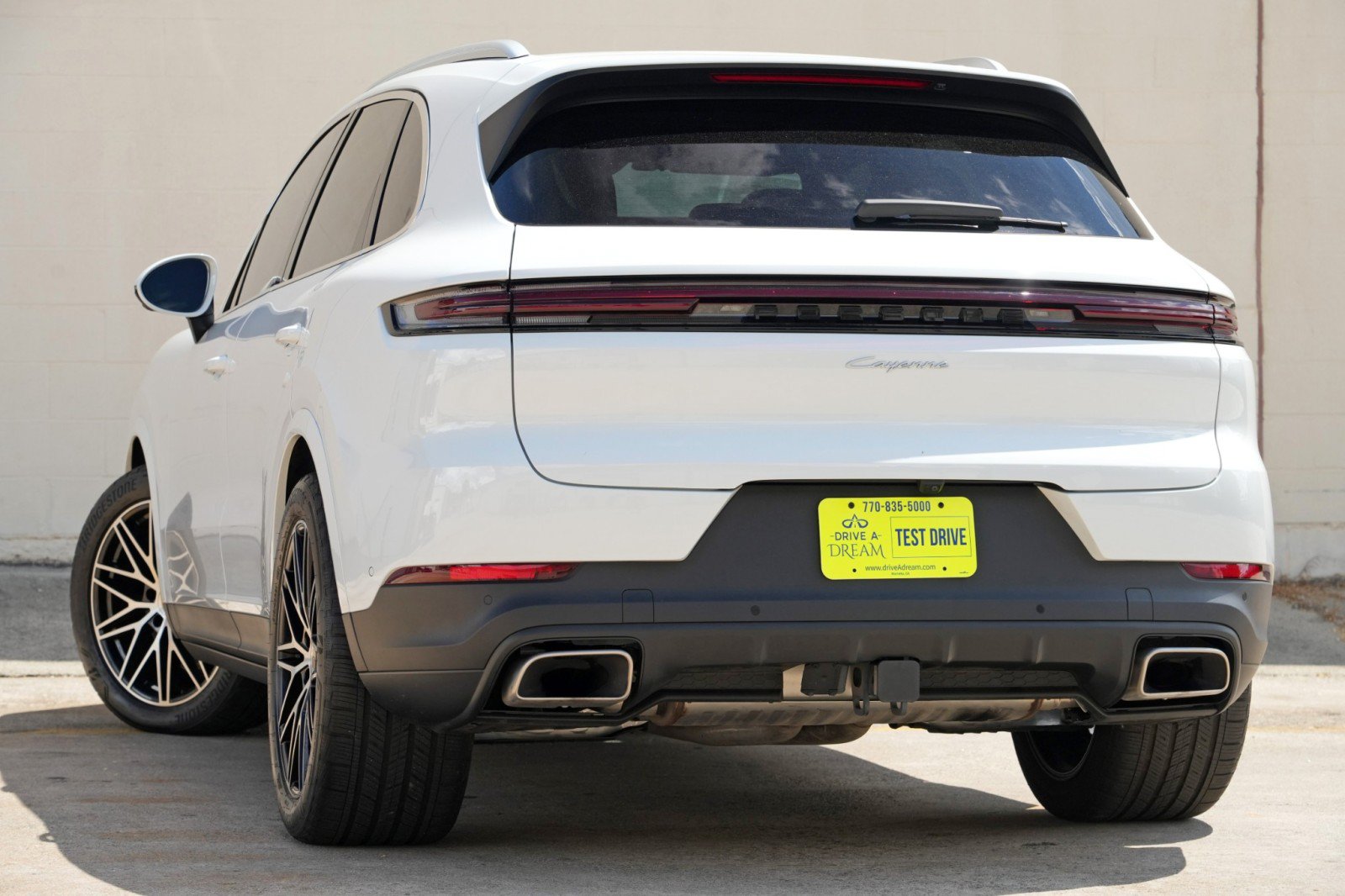 Used 2025 Porsche Cayenne w/ Premium Package Plus AWD/4WD image 6