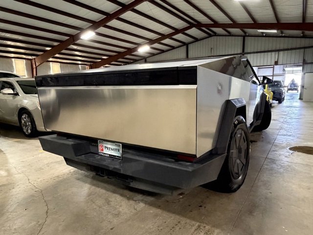 Used 2025 Tesla Cybertruck AWD Crew Cab image 7
