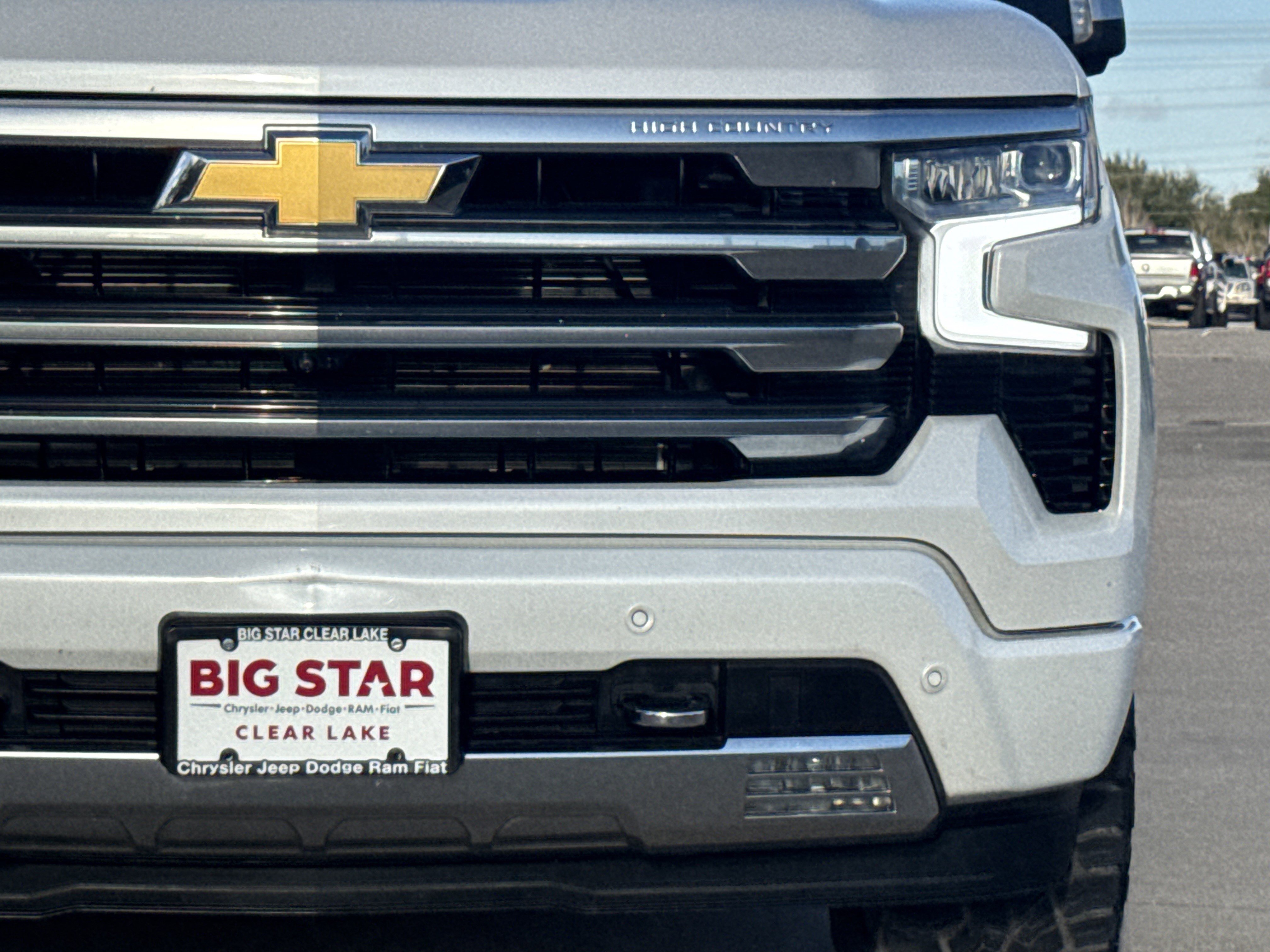 Used 2024 Chevrolet Silverado 1500 High Country w/ Technology Package image 6