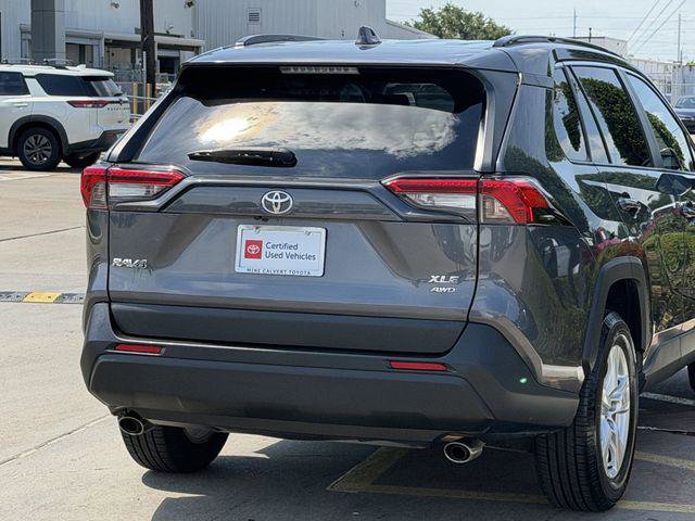 Certified 2021 Toyota RAV4 XLE AWD/4WD image 7