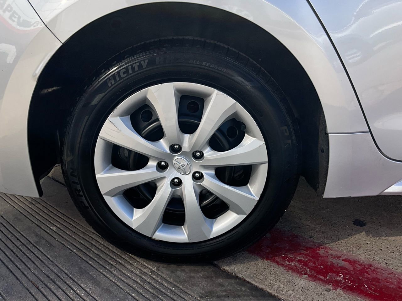 Used 2024 Toyota Corolla LE image 9