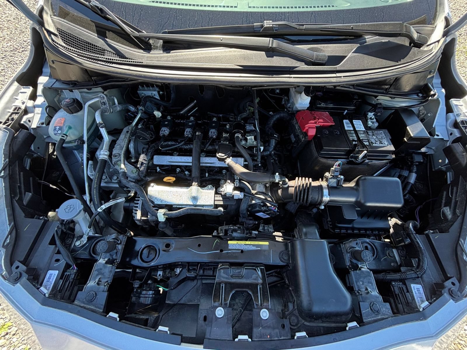 Used 2025 Nissan Versa SV FWD image 30