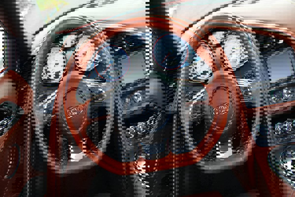 Used 2011 Audi R8 V10 image 22