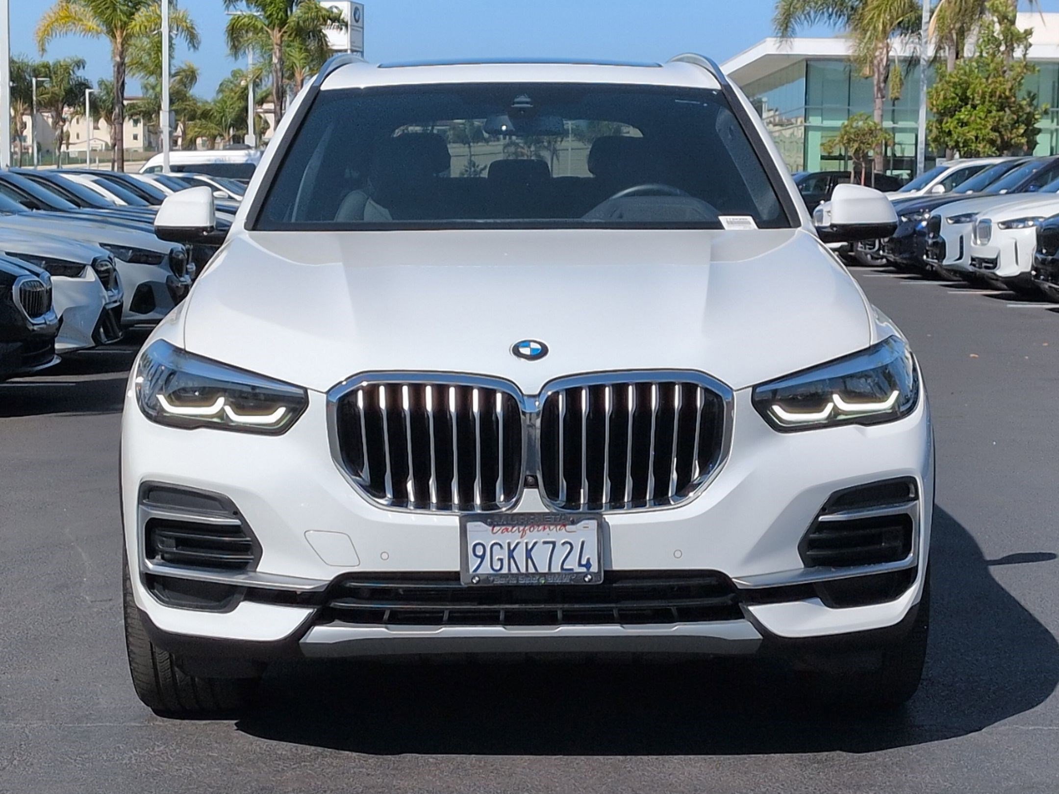 Certified 2023 BMW X5 xDrive40i w/ Premium Package AWD/4WD image 3