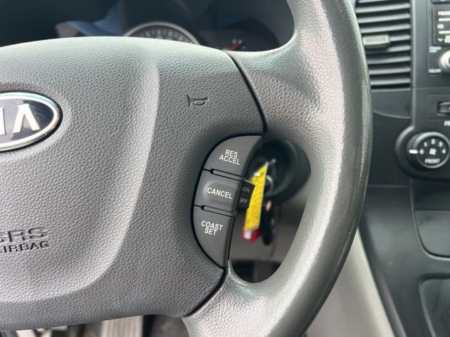 Used 2012 Kia Sedona LX image 15