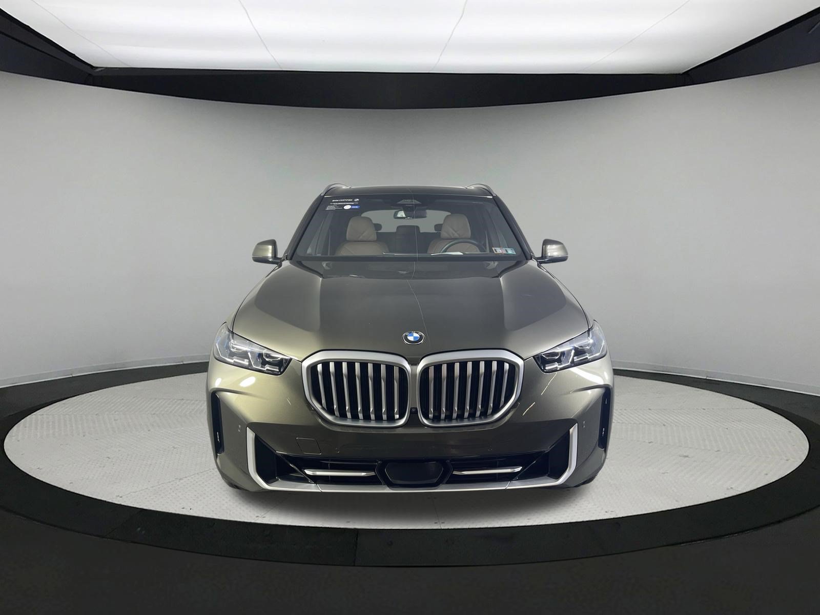 Certified 2026 BMW X5 xDrive40i AWD/4WD image 2