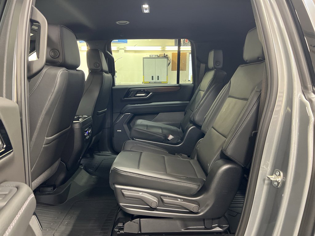 New 2026 GMC Yukon XL Denali w/ LPO, Floor Liner Package AWD/4WD image 22