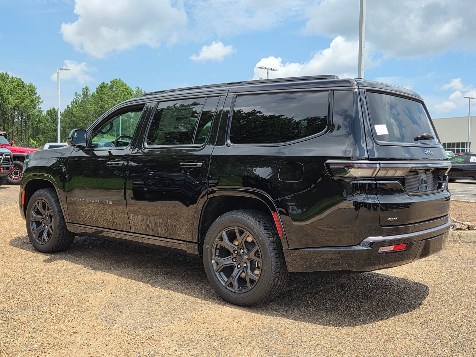 New 2026 Jeep Grand Wagoneer Limited w/ Premium Group II AWD/4WD image 4