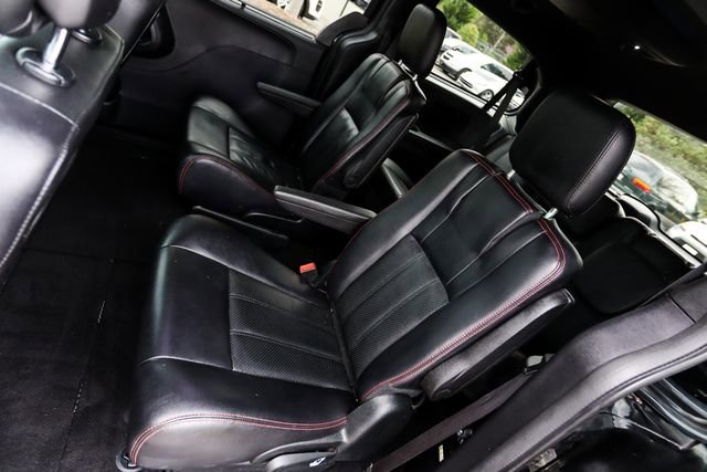 Used 2019 Dodge Grand Caravan GT image 35