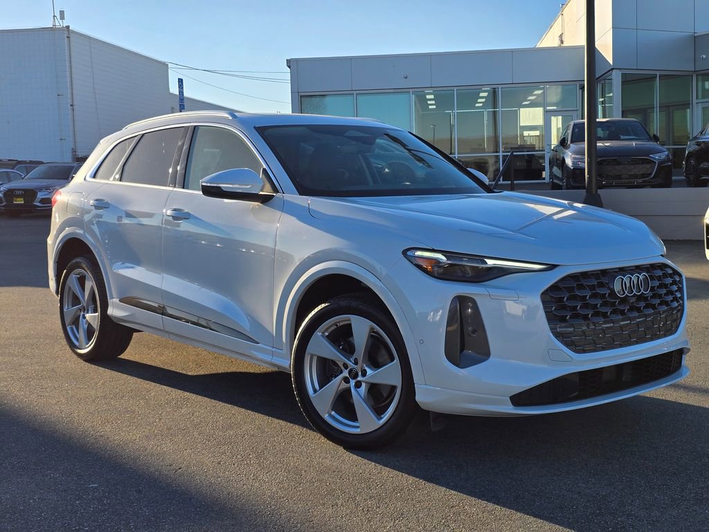 Used 2025 Audi Q5 Premium Plus w/ Premium Plus