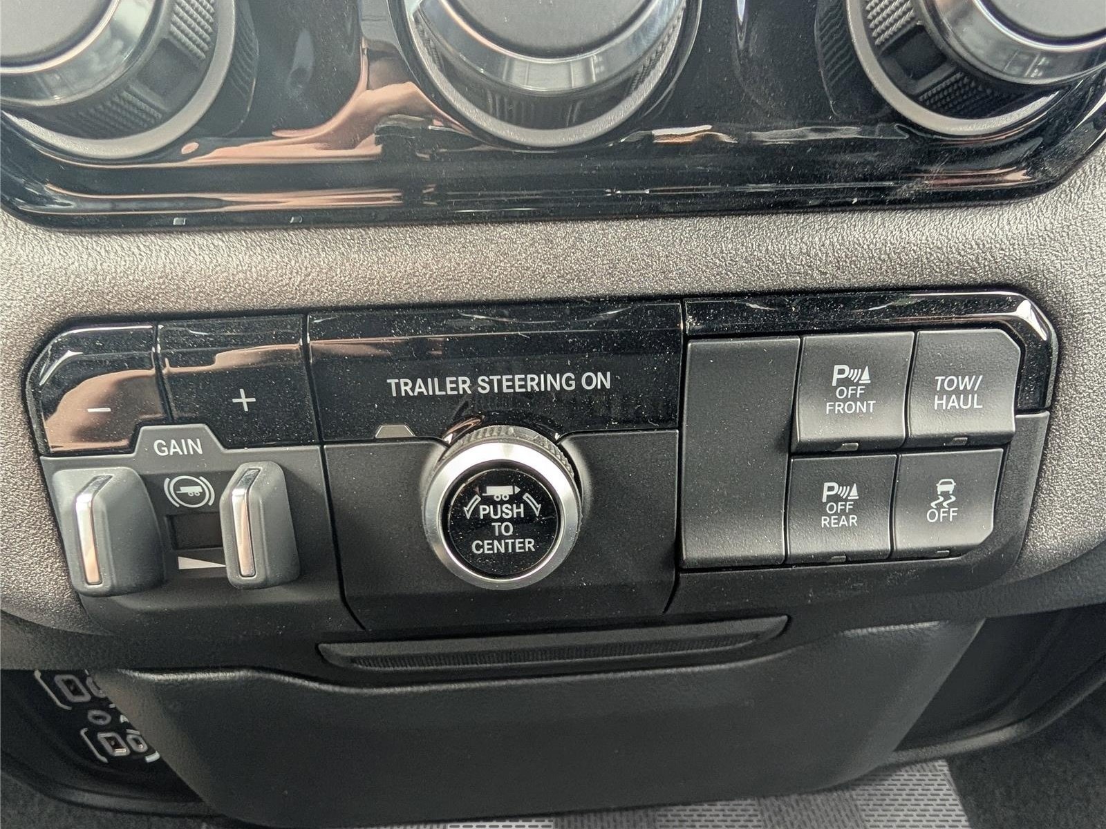 New 2026 RAM 1500 Express AWD/4WD image 22