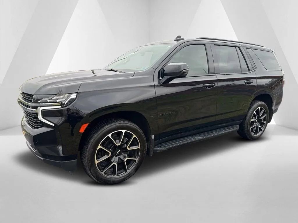 Used 2021 Chevrolet Tahoe RST w/ Luxury Package image 3