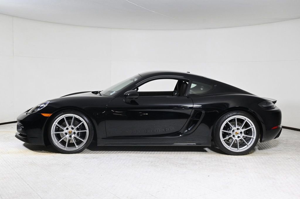 Certified 2025 Porsche 718 Cayman GTS image 2