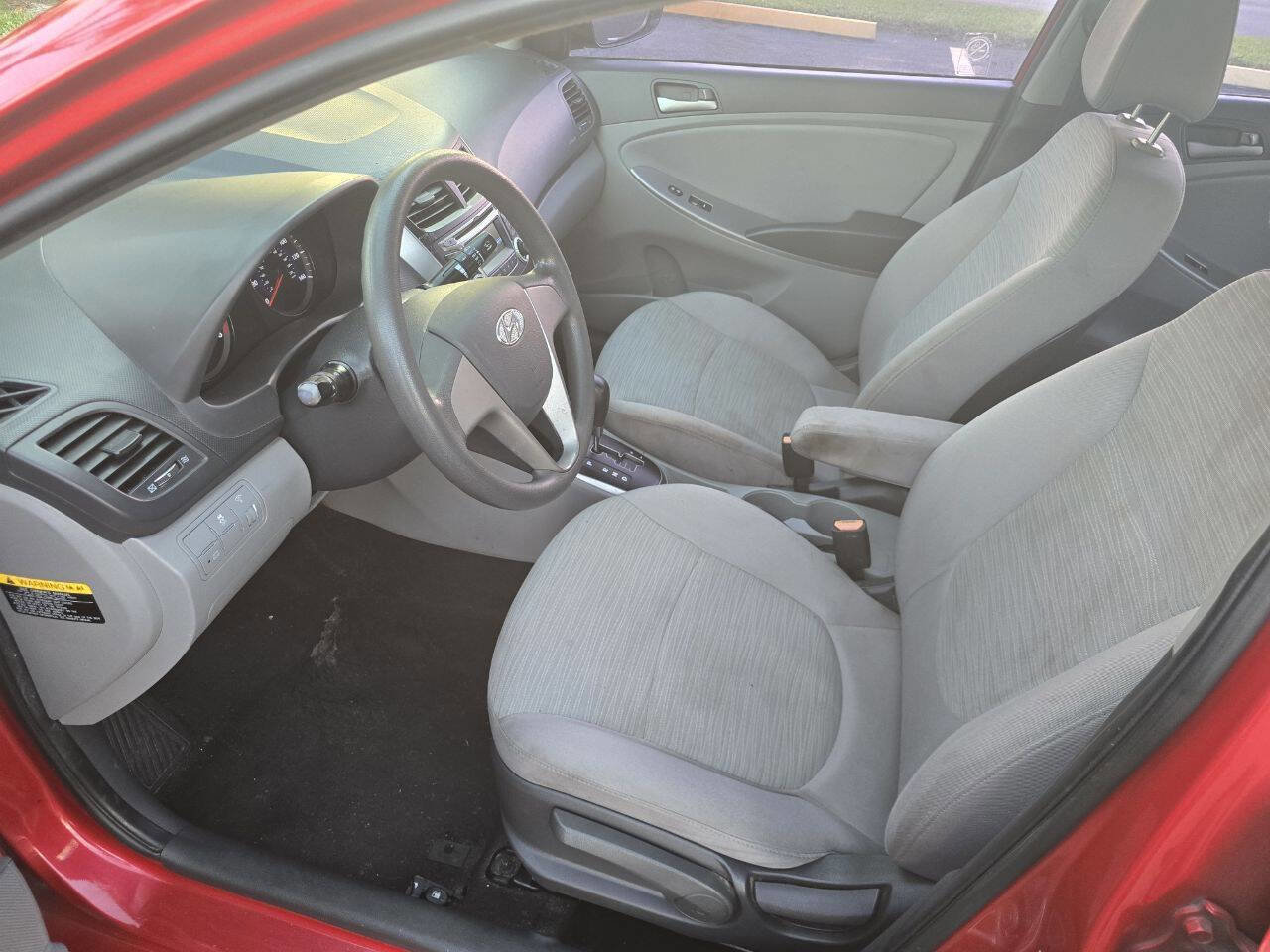 Used 2017 Hyundai Accent SE FWD image 14