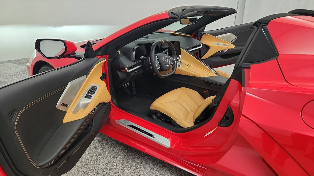 Used 2023 Chevrolet Corvette Stingray Preferred Conv w/ Z51 Performance Package RWD image 29