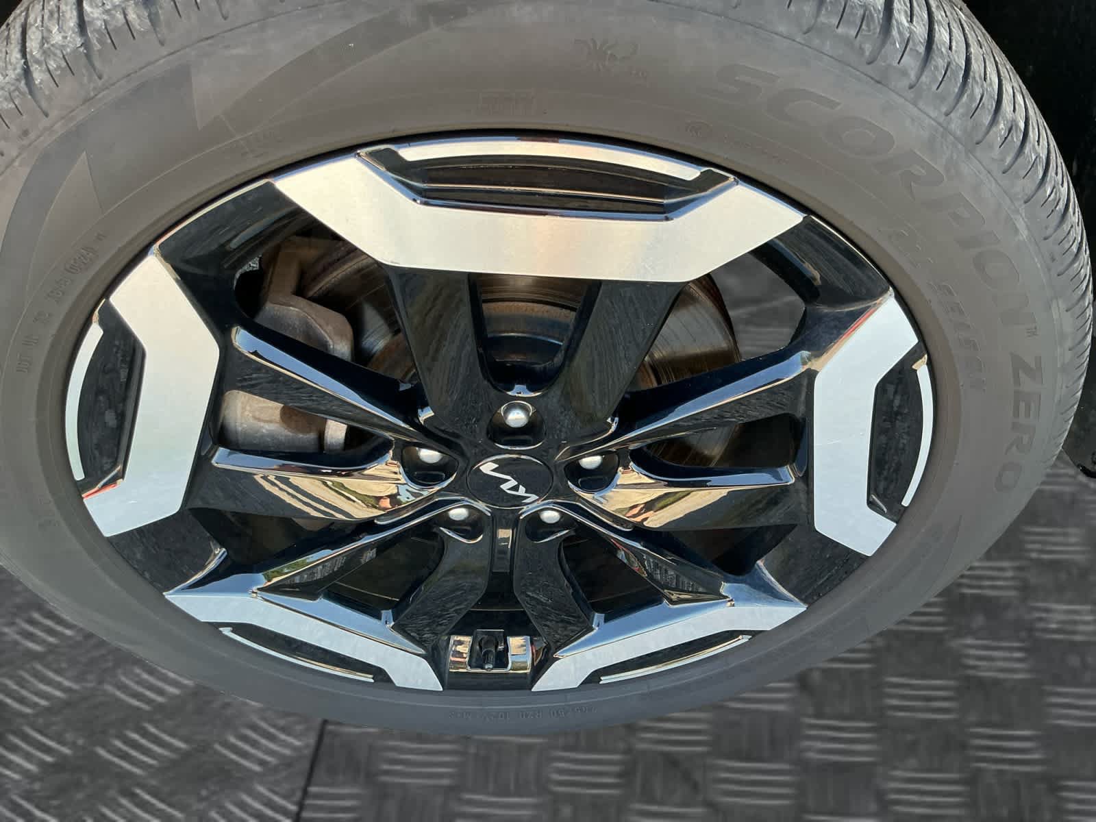 Used 2024 Kia Telluride S w/ S Sunroof Package AWD/4WD image 14