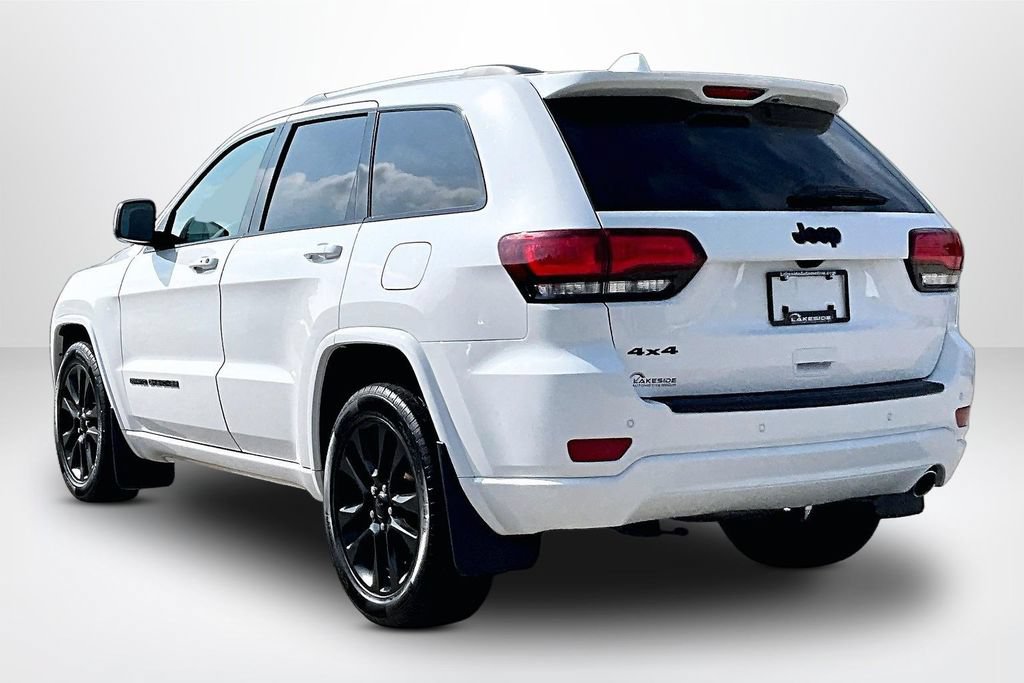 Used 2019 Jeep Grand Cherokee Altitude AWD/4WD image 4
