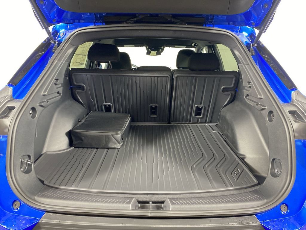 New 2026 Chevrolet Equinox EV LT image 23