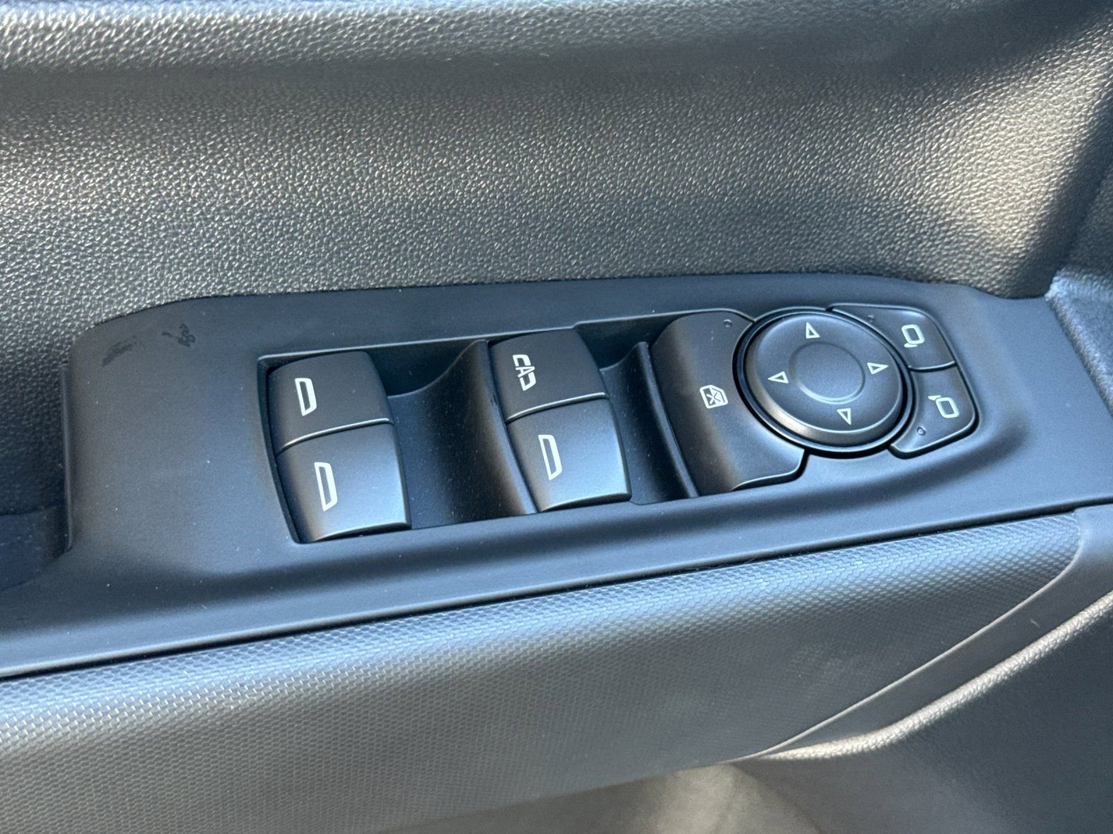 New 2026 GMC Sierra 1500 Pro w/ Pro Value Package image 11