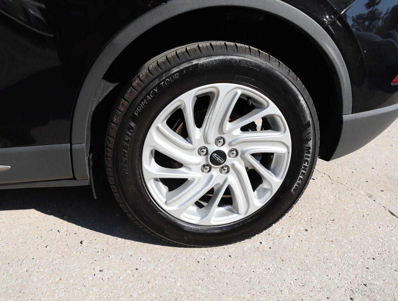 Used 2022 Lincoln Corsair FWD image 9