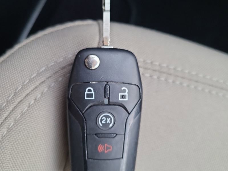 Used 2022 Ford Ranger XLT w/ Equipment Group 302A High image 14