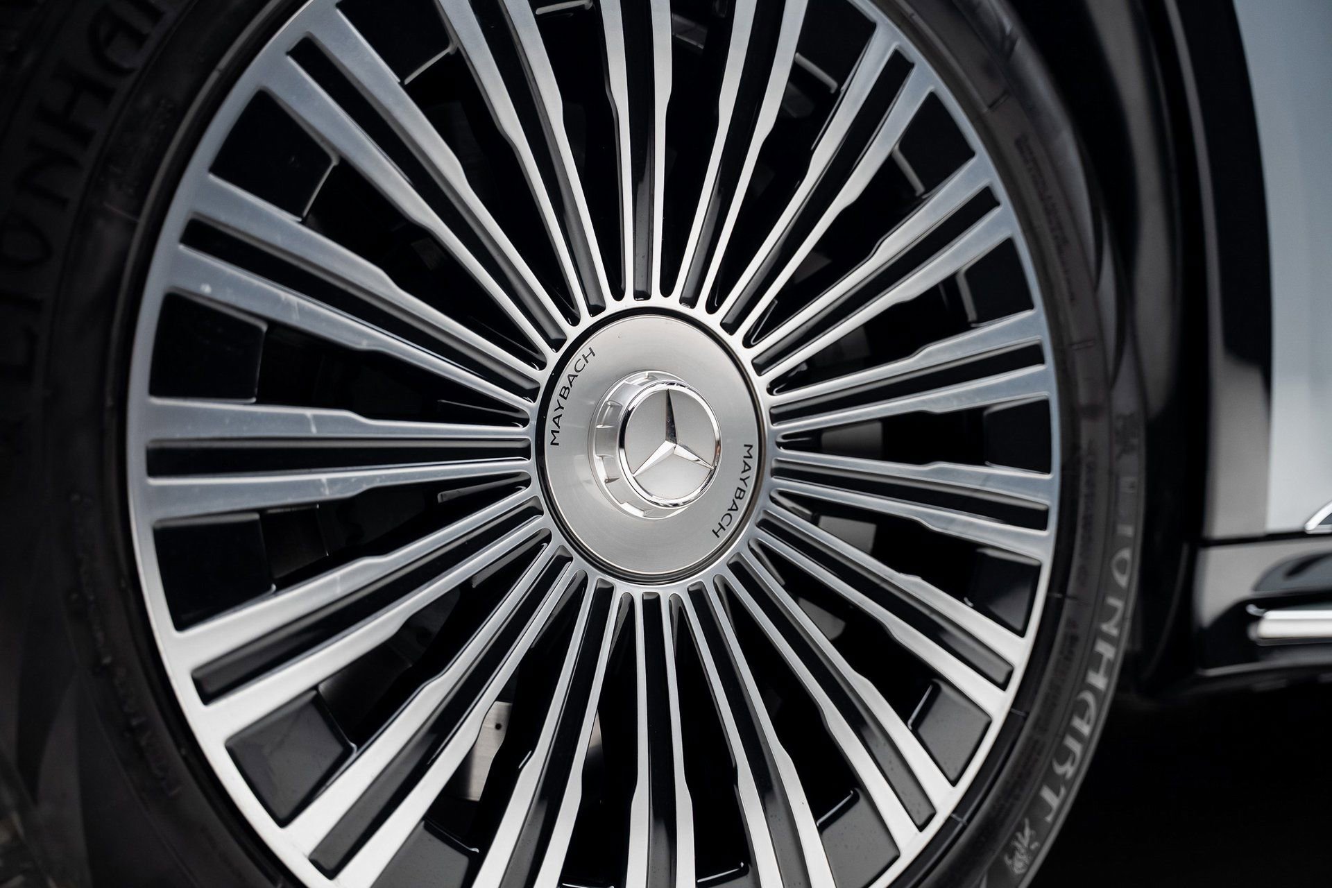 Used 2024 Mercedes-Benz Maybach EQS 680 4MATIC image 21