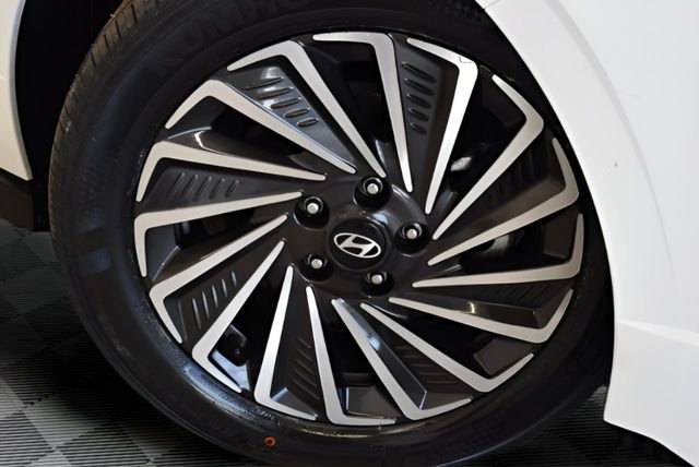 Used 2025 Hyundai Sonata SEL FWD image 29